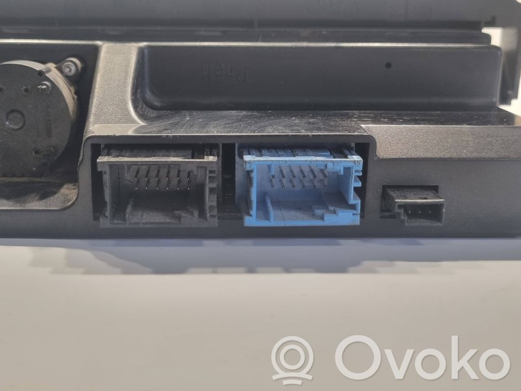 Блок управления кондиционером/климат-контролем/отоплением салона (в салоне)