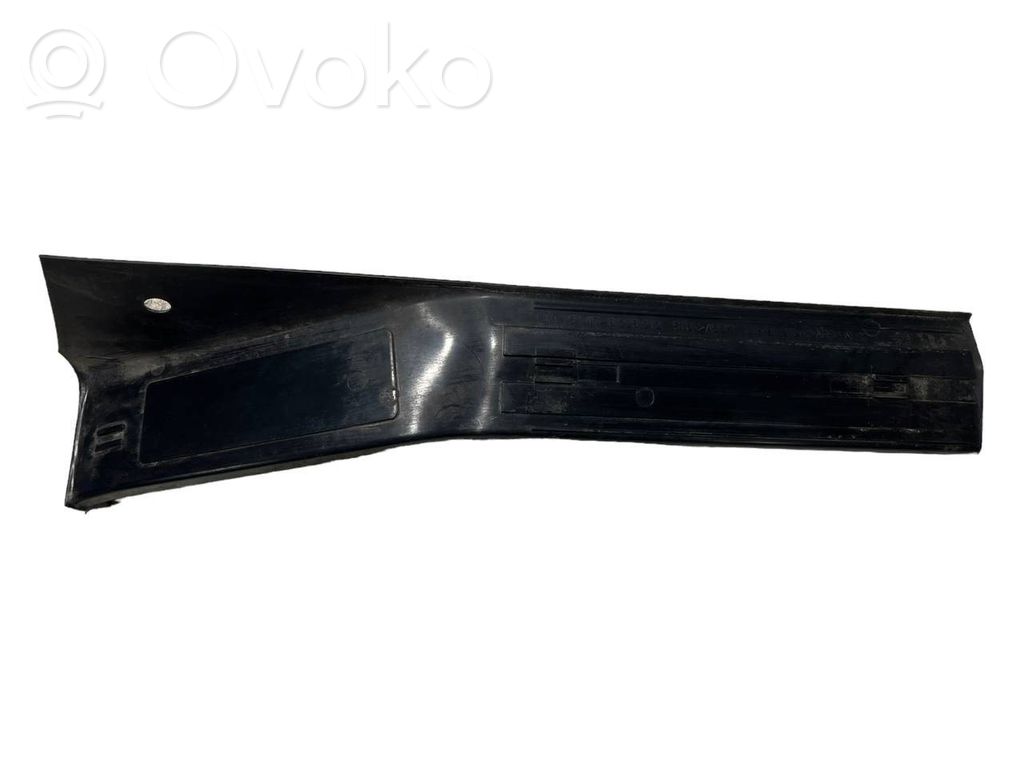 Aizmugurējā sliekšņa dekoratīvā apdare (iekšējā)