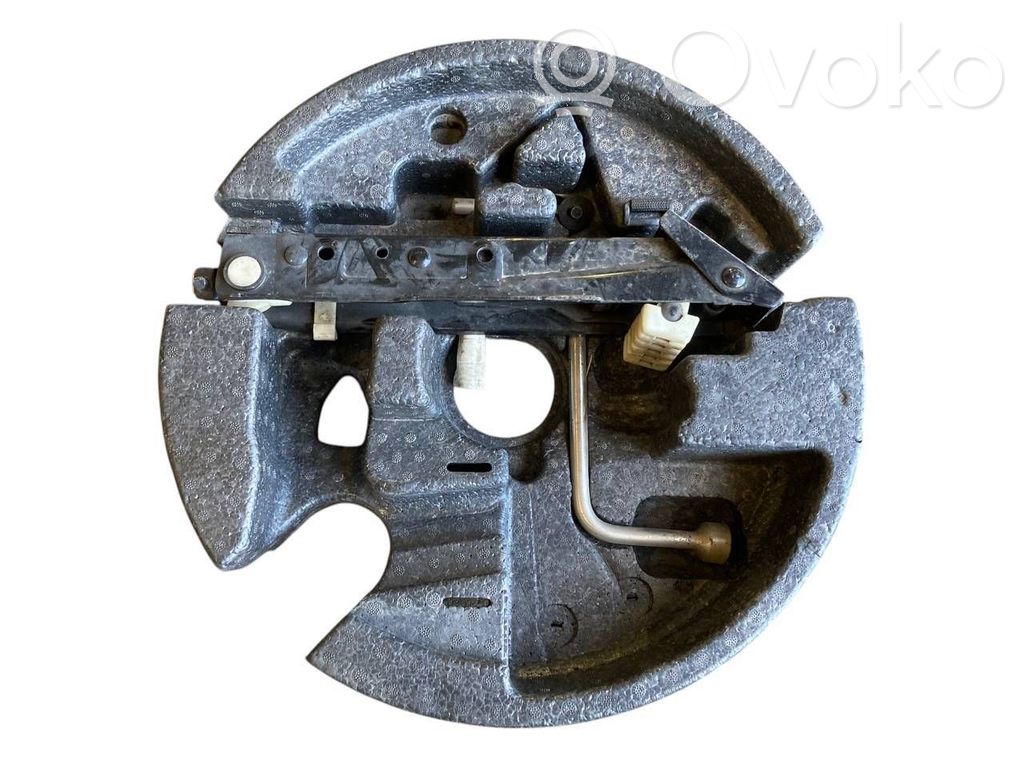 Rezerves riteņa montāžas komplekts