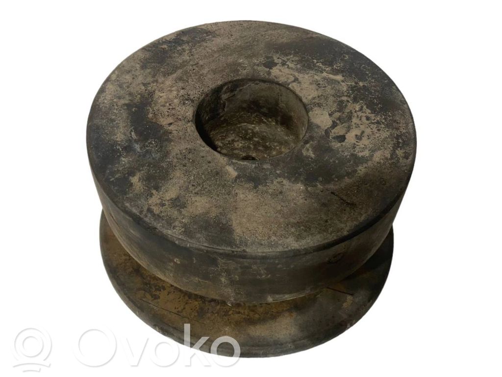 Gumijas atbalsts priekš atsperes