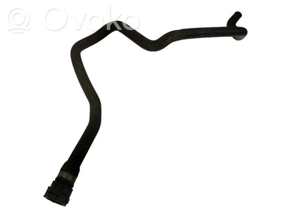 Caurulīte (-es) / šļūtene (-es)