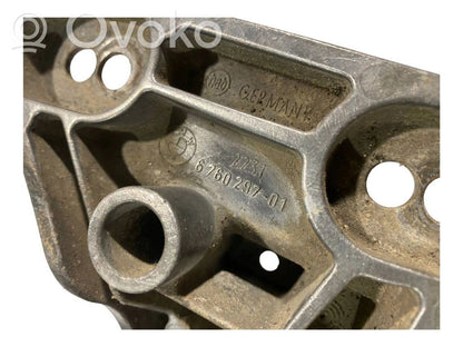 Pārnesumkārbas stiprinājuma kronšteins