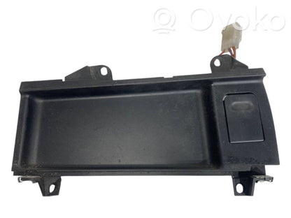 Прикуриватель спереди