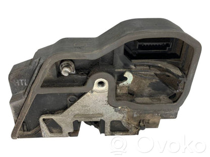 Aizmugurē slēdzene