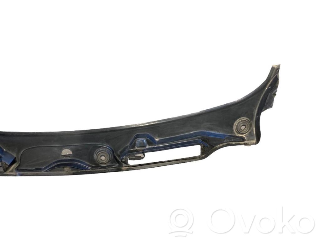 Stikla tīrītāja slotiņas