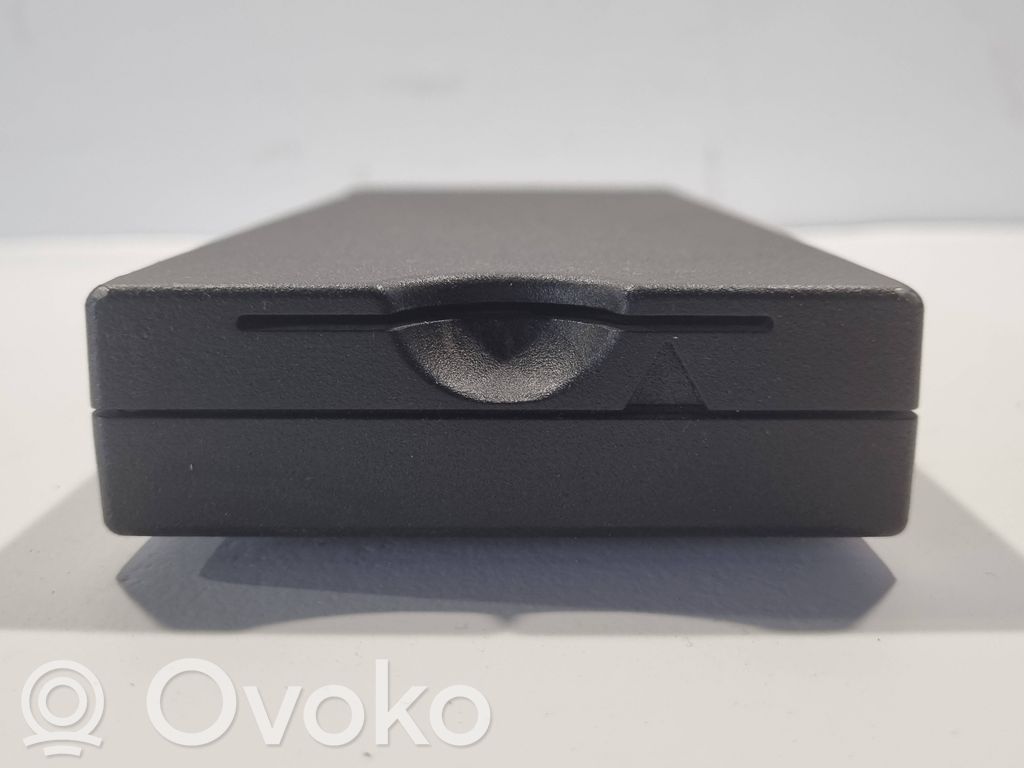 Tālruņa vadības bloks