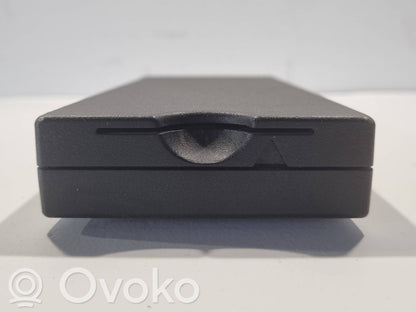Tālruņa vadības bloks