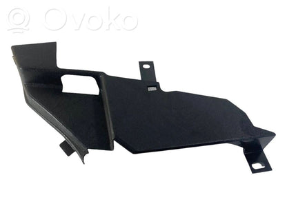 Sānu dekoratīvā apdare (priekšā)