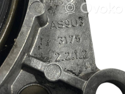 Cita veida dzinēja nodalījuma detaļa