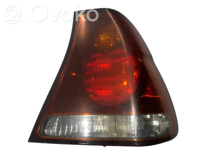 Aizmugurējais lukturis virsbūvē