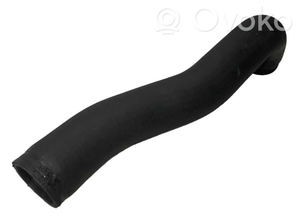 Шланг(и)/труба(ы) интеркулера