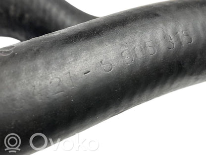 Caurulīte (-es) / šļūtene (-es)