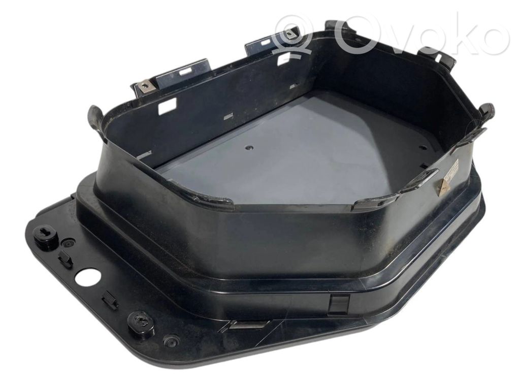 Cita veida bagāžnieka dekoratīvās apdares detaļa