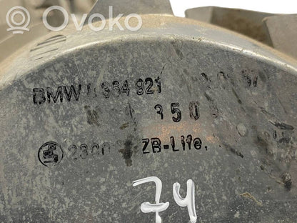 Aizmugurējais lukturis virsbūvē