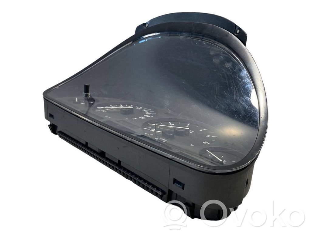 Speedometer (in the instrument panel)