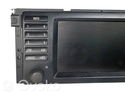 Radio / CD/DVD atskaņotājs / navigācija