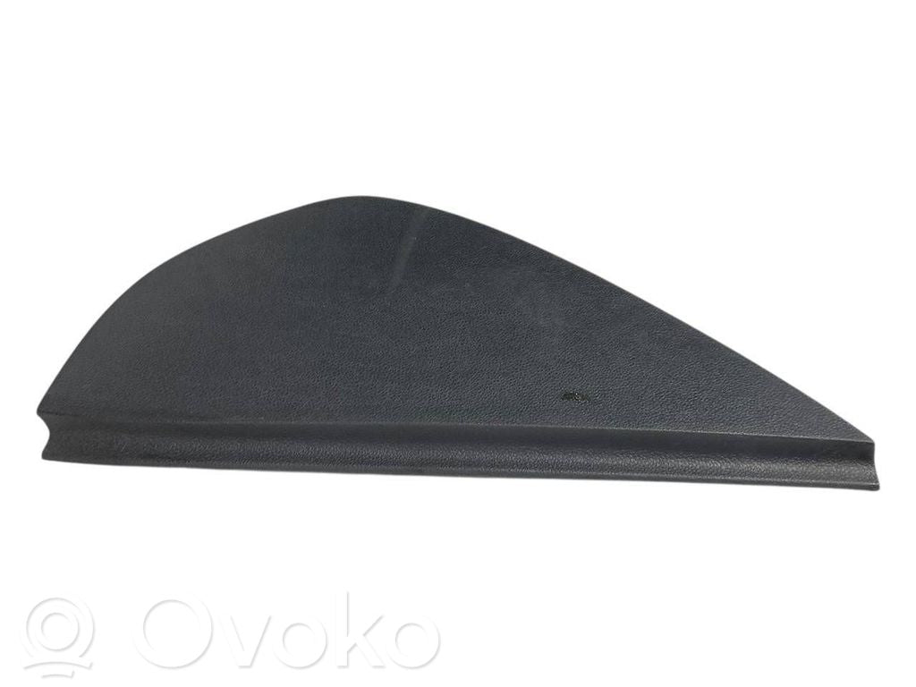Paneļa dekoratīvās apdares vairogs (sānu)