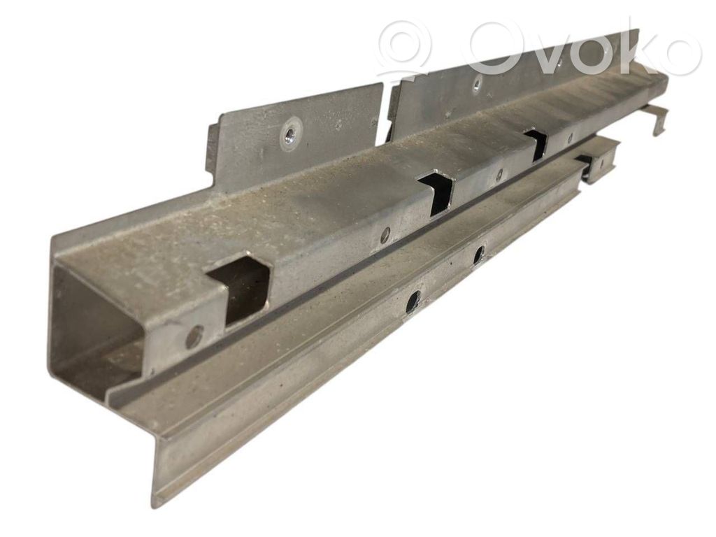 Cita veida bagāžnieka dekoratīvās apdares detaļa