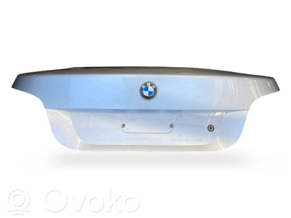 Aizmugurējais pārsegs (bagāžnieks)