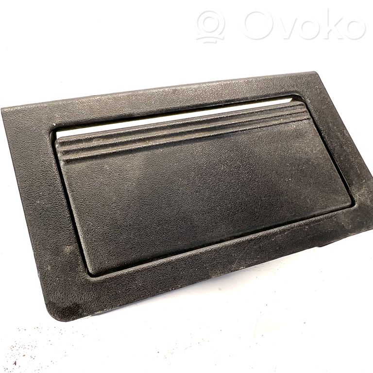 Ashtray (front)