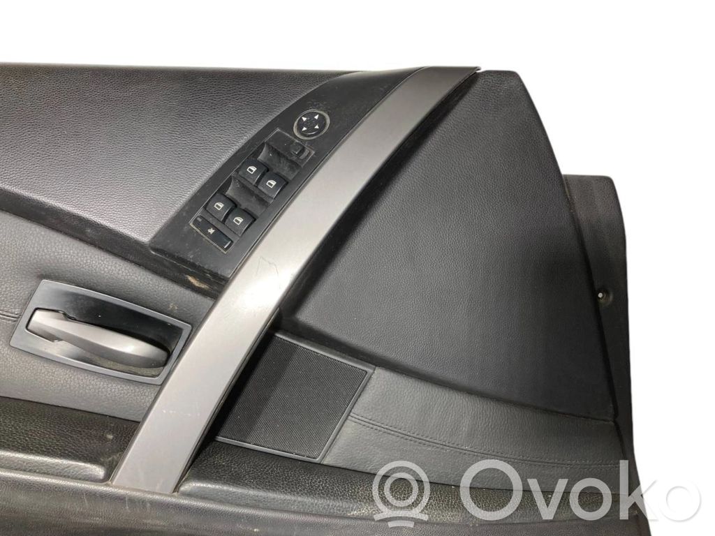 Priekšējo durvju apdare