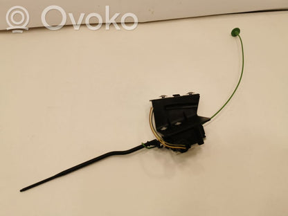 Degvielas tvertnes elektriskā slēdzene