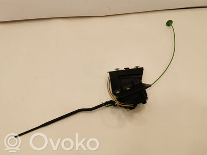 Электрический замок топливного бака