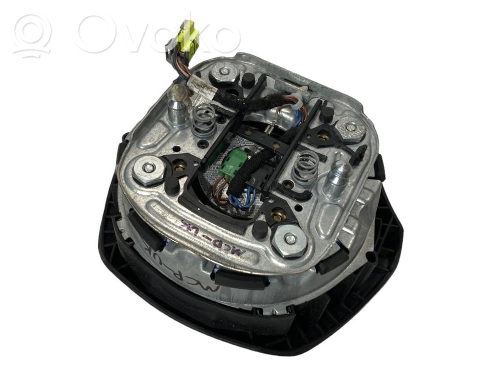 Steering wheel airbag