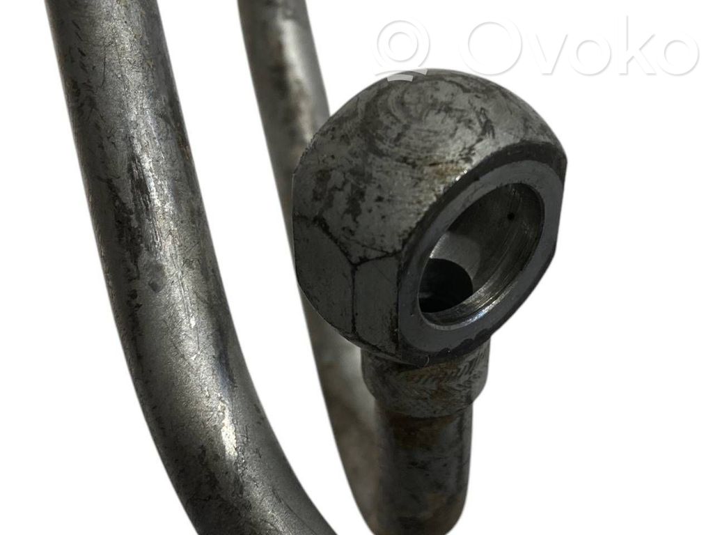 Stūres pastiprinātāja šļūtene (-es) / caurulīte (-es)