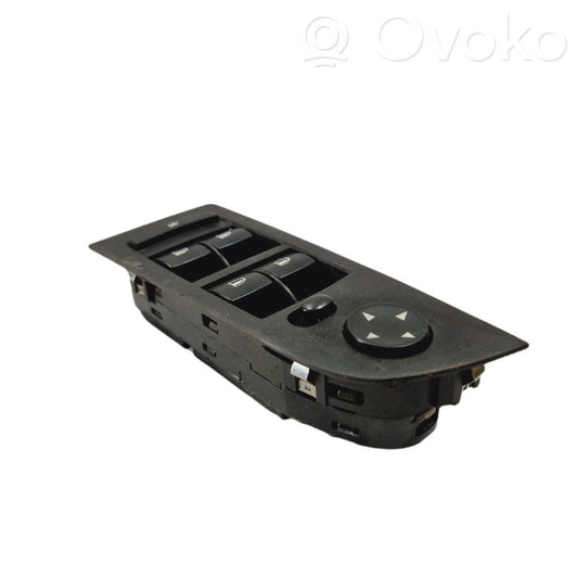 Power window switch
