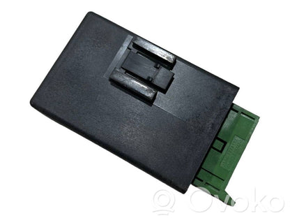 Logu tīrītāju relejs