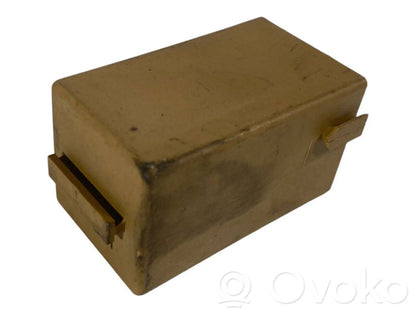 Window wiper relay