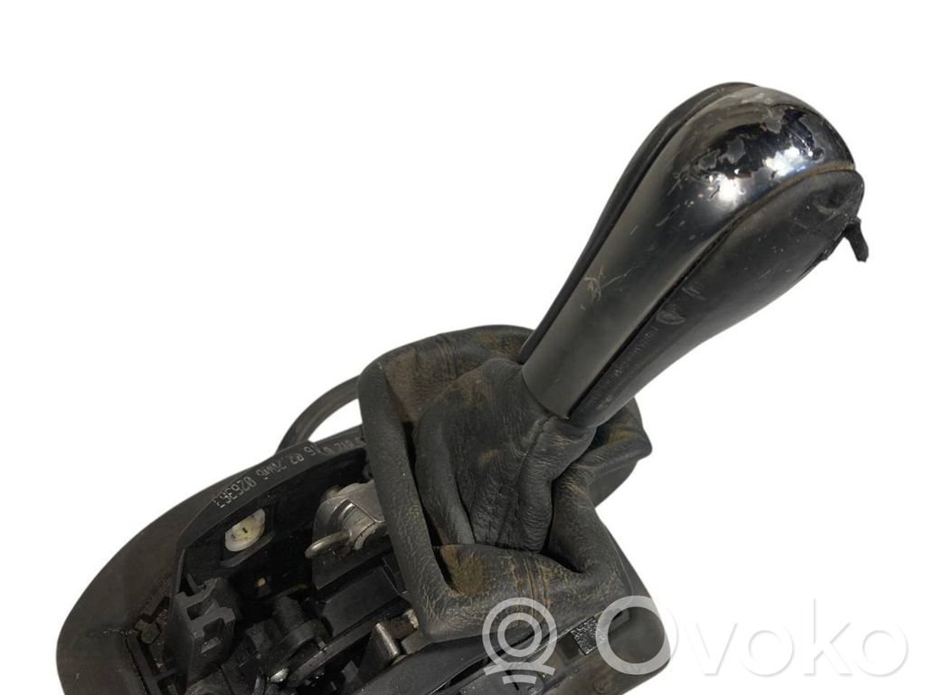 Switching mechanism (sliding mechanism)