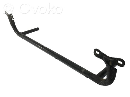 Priekšpusē bampera sastiprinājums