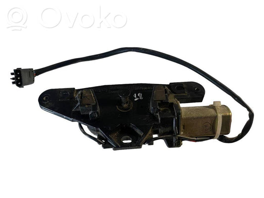 Съемник задней крышки