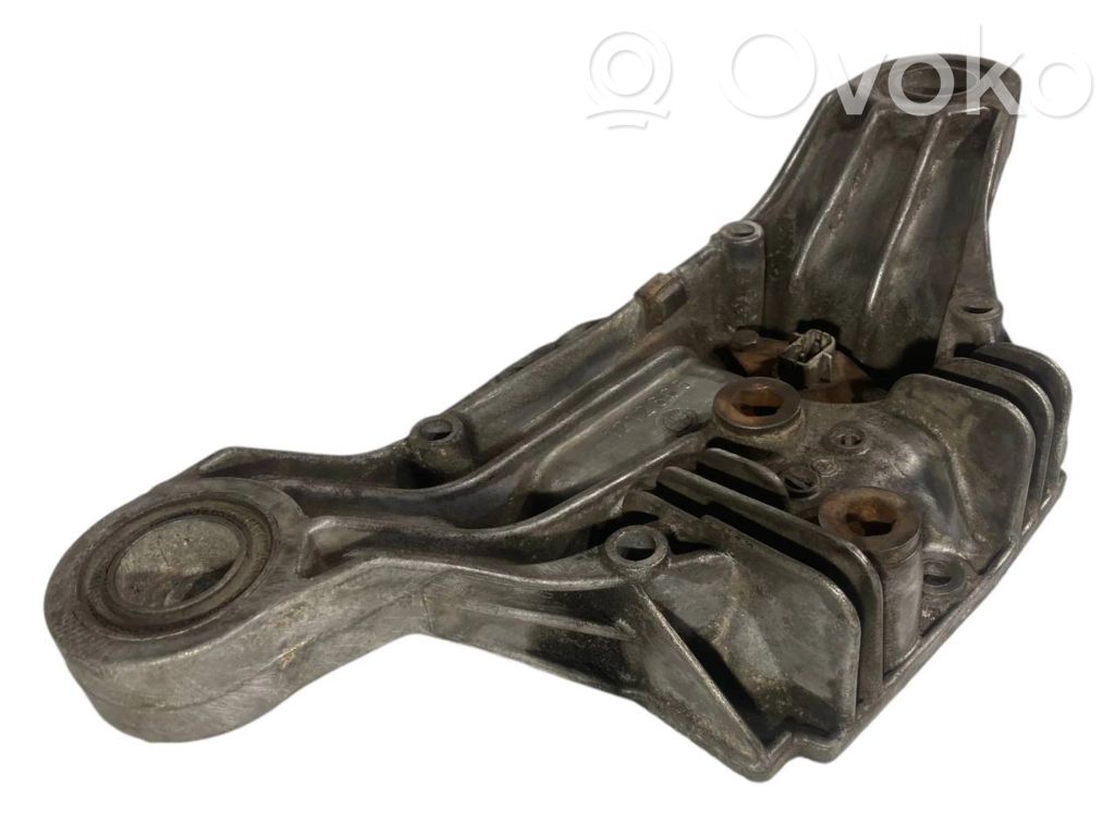 Aizmugurējais reduktors