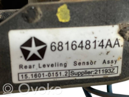 Aizmugurē balstiekārtas augstuma sensors