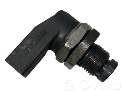 Манометр давления топлива