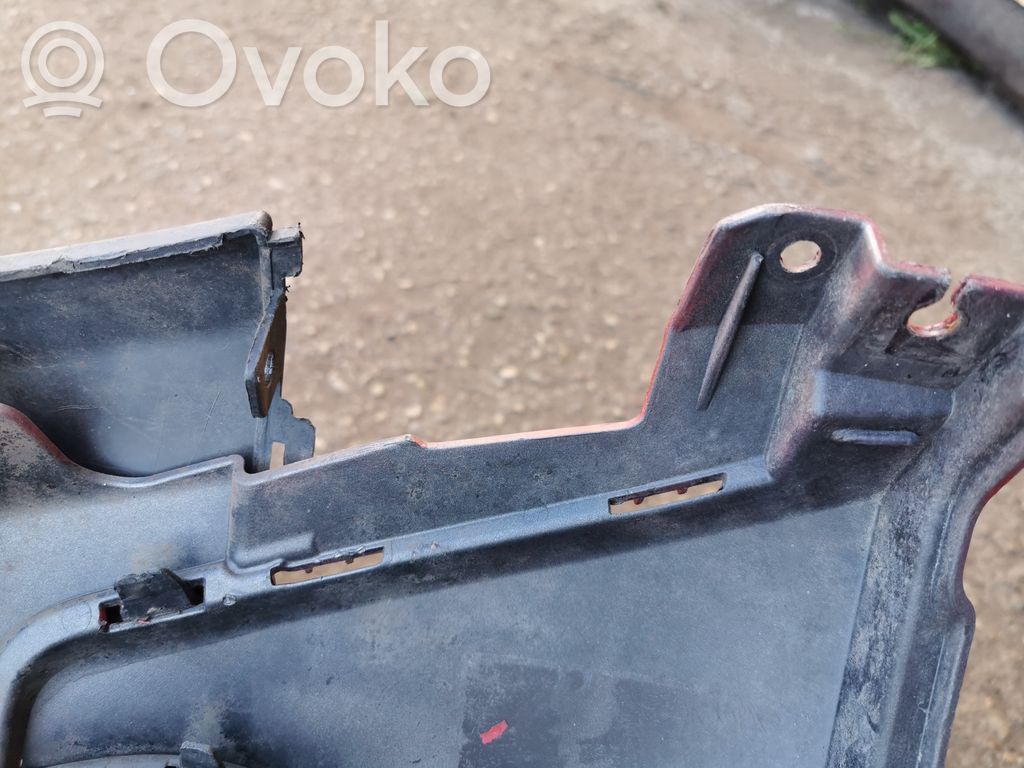 Передний бампер