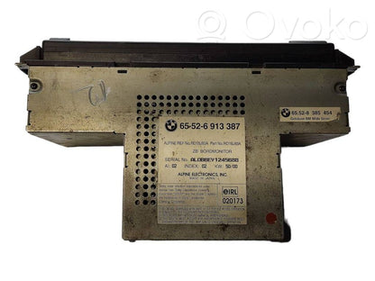 Radio / CD/DVD player / navigation