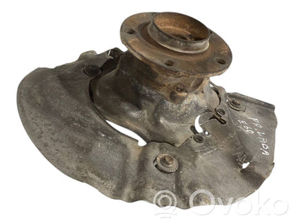 Priekšējā riteņa rumbas vārpstas šarnīrs (stupica, capfa)