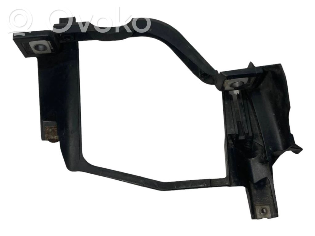 Priekšējā luktura turētājs