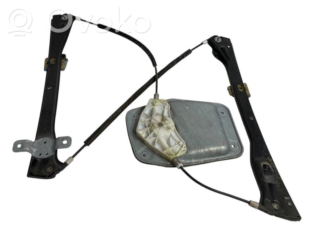 Priekšpusē elektriskā loga pacelšanas mehānisma komplekts