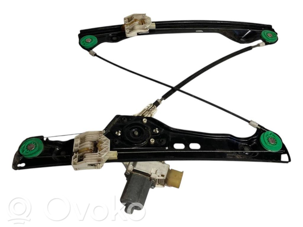 Priekšpusē elektriskā loga pacelšanas mehānisma komplekts