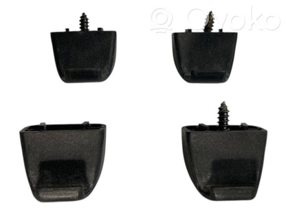 Aizmugurē logu aizkars