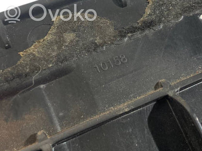 Bagāžnieka sliekšņa dekoratīvā apdare