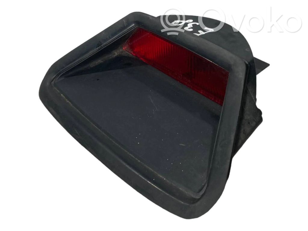 Papildu bremžu signāla lukturis