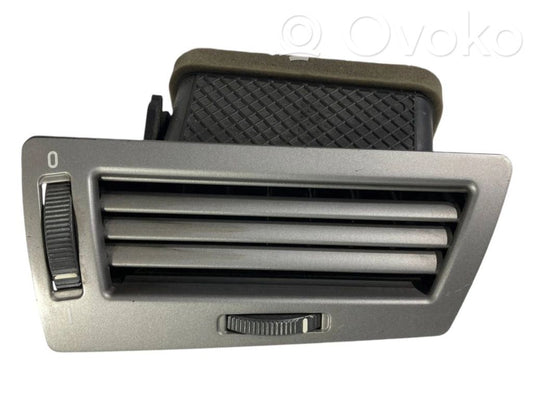 Side air grille