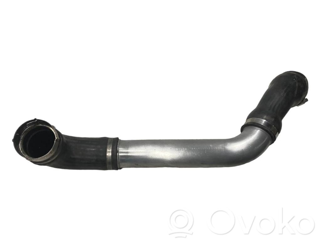 Шланг(и)/труба(ы) интеркулера