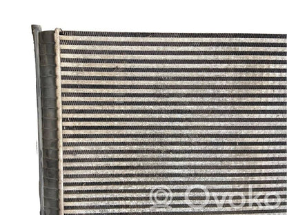 Starpdzesētāja radiators